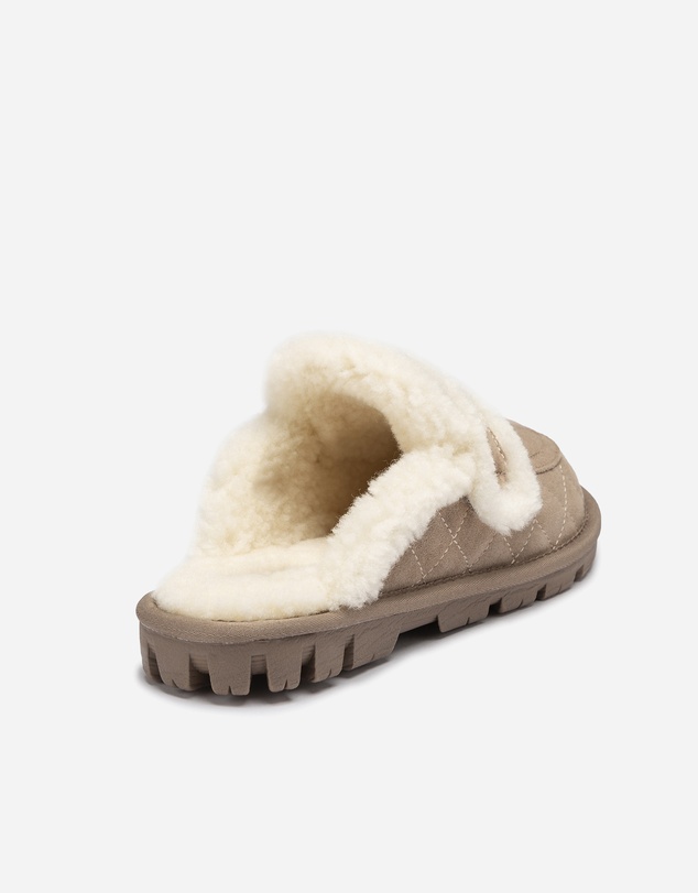 Ozwear Connection Uggs - UGG Violet Matelassé Shearling Slipper (Elastic Logo, Detachable Feature)