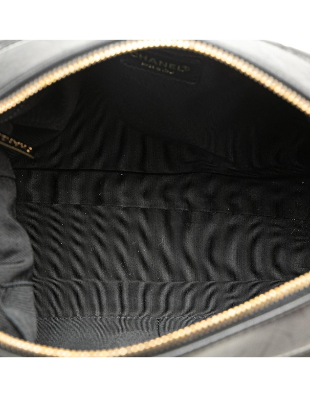 Pre-Loved by Azura Reborn - Pre-Loved chanel Chocolate Bar Shoulder Bag