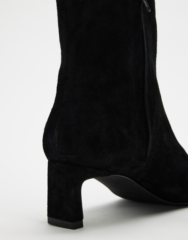 AERE - Isabel Heeled Leather Ankle Boots