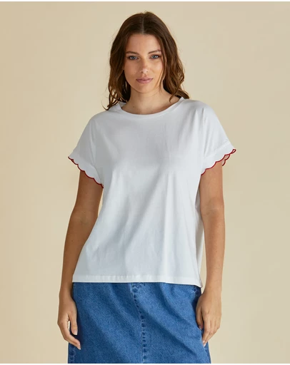 Betty Basics - Sloane Scallop Tee