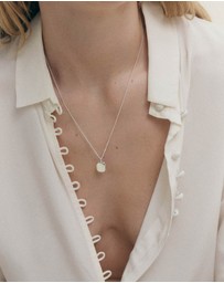 Kirstin Ash - Vera Locket