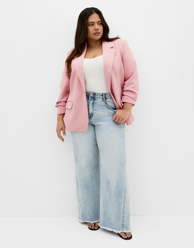 City Chic - Plus size Imogen Gather Sleeve Blazer - baby pink