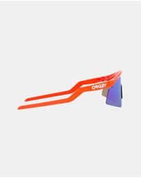 Oakley - Hydra 0OO9229 Sunglasses