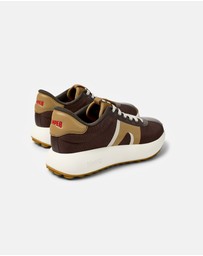 Camper - Pelotas Athens