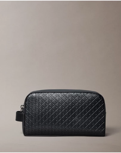 Calvin Klein - Embossed Emblem Washbag