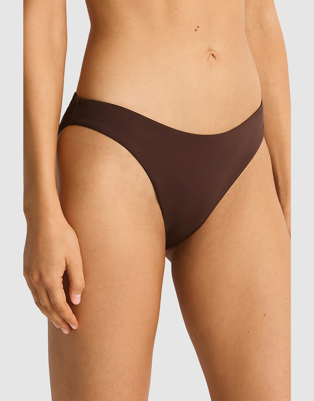 Sea Level Australia - Essentials Sporty Mid Pant Cocoa