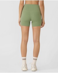 Lorna Jane - Lotus No Chafe Phone Pocket 12cm Bike Shorts