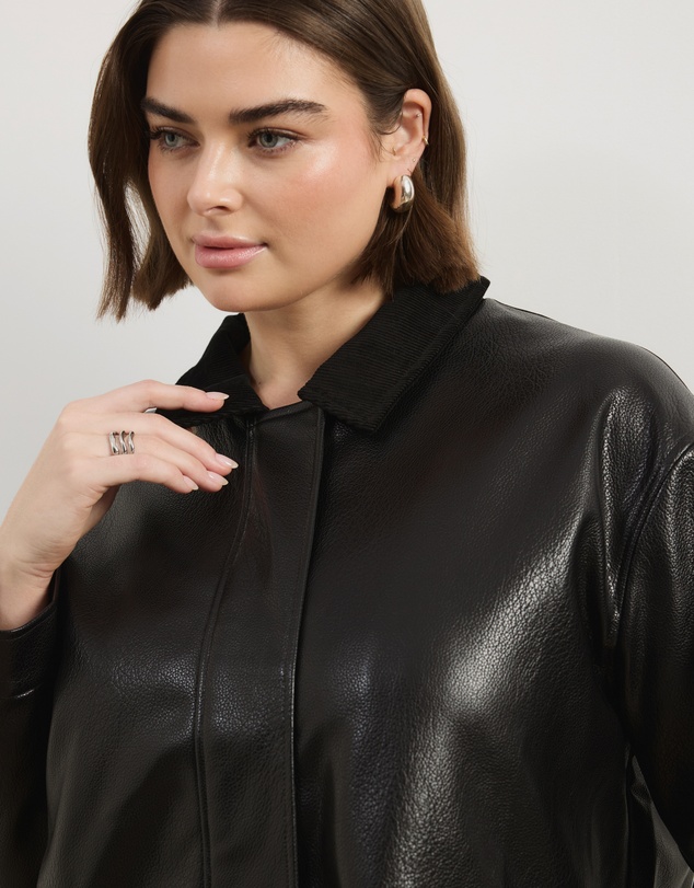 Atmos&Here Curvy - Mabel Leather Look Jacket