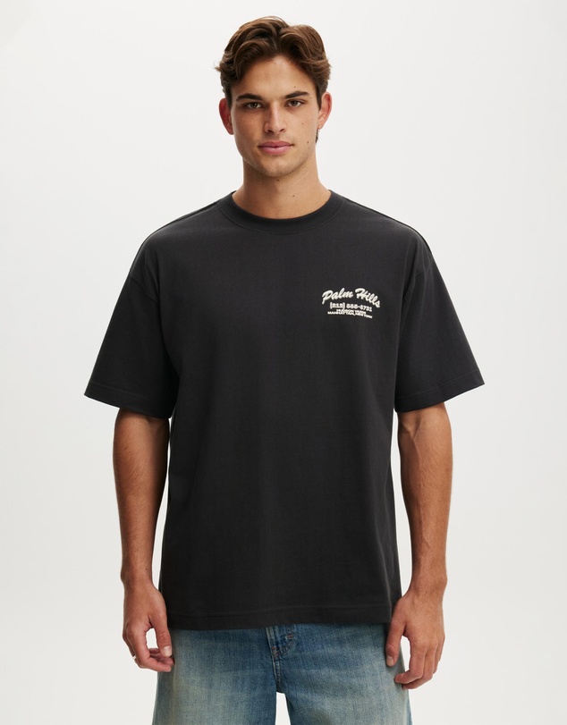 Cotton On - Box Fit Graphic T-Shirt