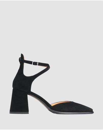 Blacksuede