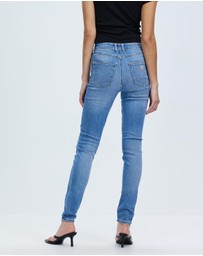 GUESS - 1981 High Rise Skinny Jeans