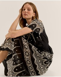 Review - Florida Embroidered Midi Dress