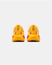 Nike - Vomero 18 - Men's