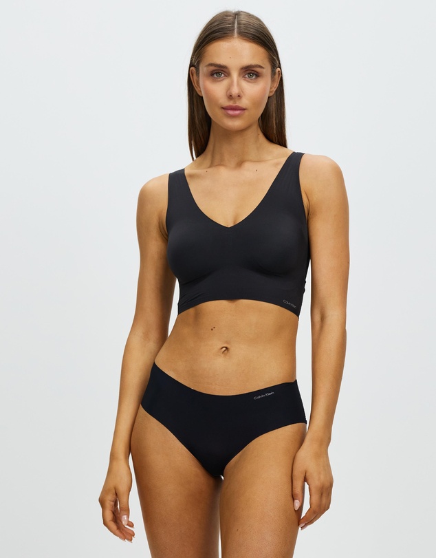 Calvin Klein - Invisibles Comfort Lightly Lined V-Neck Bralette