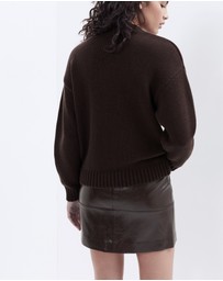 UNISON - Chunky V Neck Knit