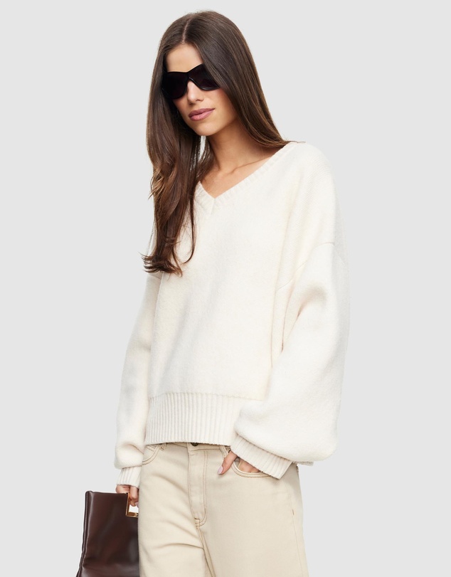 Lioness - Dolce V-Neck Knit Jumper