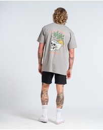 Vacancy Co - Club Dread Tee