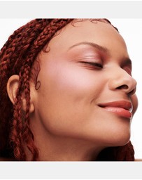 MAC - Glow Play Blush