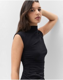 UNISON - Mock Neck Sleeveless Tee