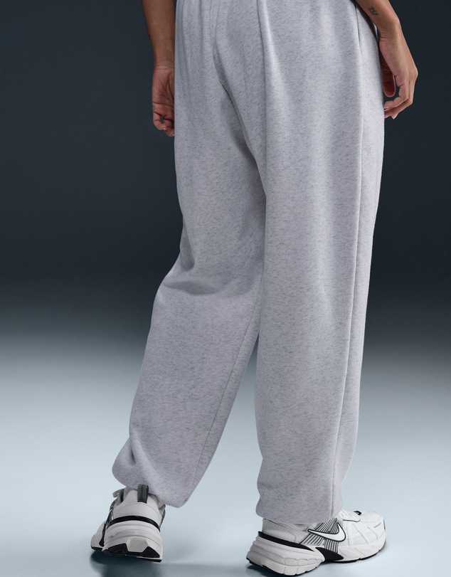 Nike - Sportswear Club Fleece Mid-Rise Oversized Sweatpants