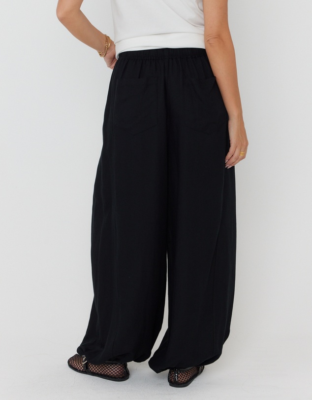 ALEXANDRA - Pradas Pants Black