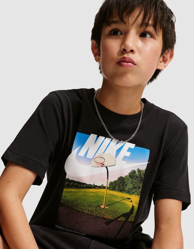 Nike - Nike Sportswear T-Shirt - Teens