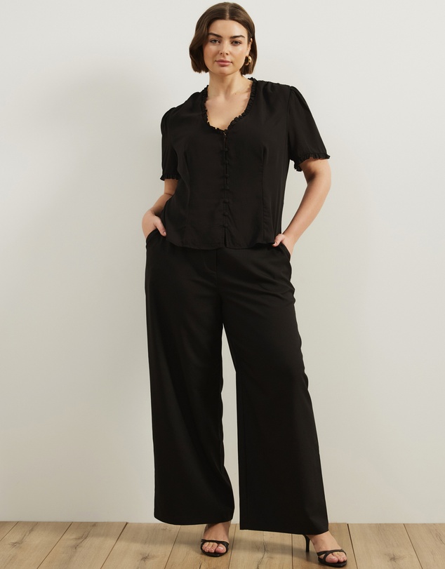 Atmos&Here Curvy - Meadow V-Neck Ruffle Blouse