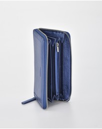 Cobb & Co - Portia RFID Protective Leather Zip Around Ladies Wallet