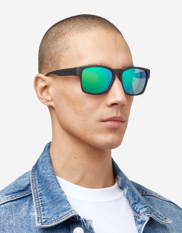 Hawkers Co - HAWKERS - Polarized Black Emerald Core Raw Sunglasses for Men and Women UV400