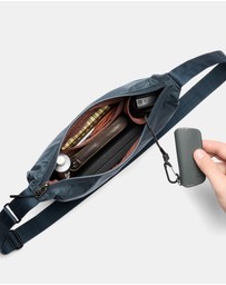 Bellroy - Laneway Crescent Bag 2.5L