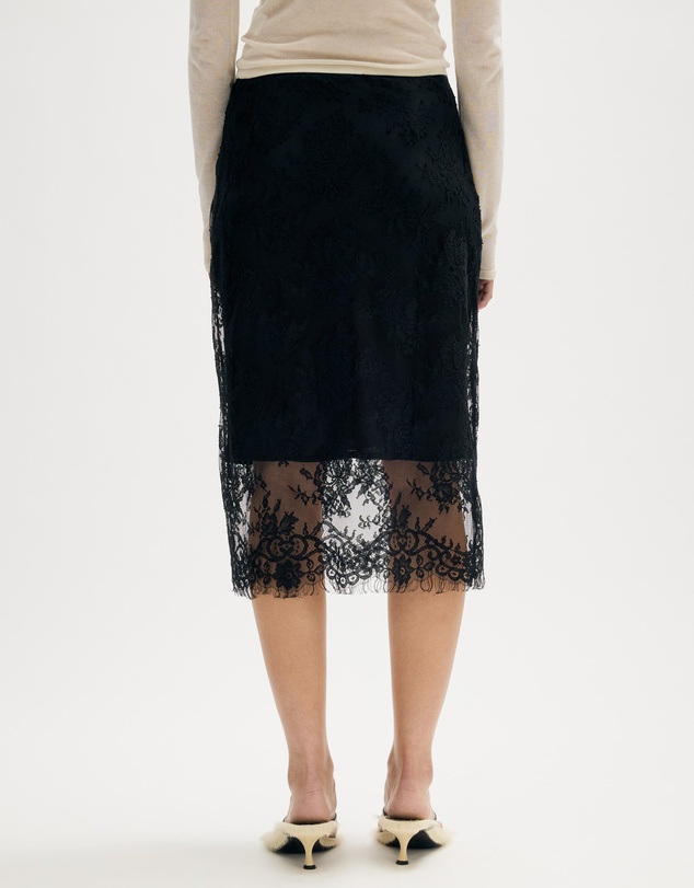Minima Esenciales - Aisla Lace Midi Skirt