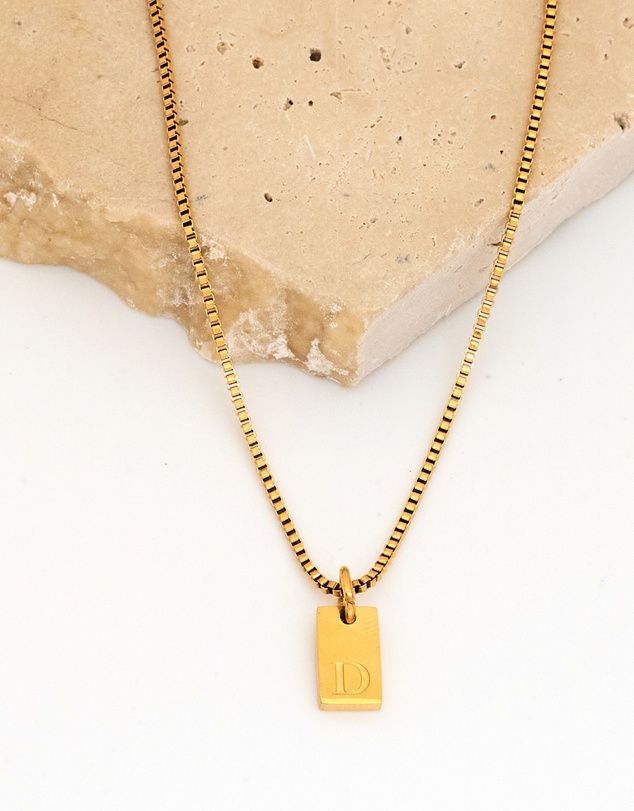 Winona - Afine Alphabet Necklace letter D