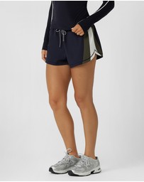 Lorna Jane - Shakeout Run Shorts