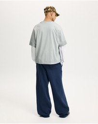Cotton On - Super Baggy Track Pant