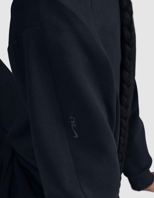 Nike - 24.7 Impossiblysoft Nike Dri-FIT Crew