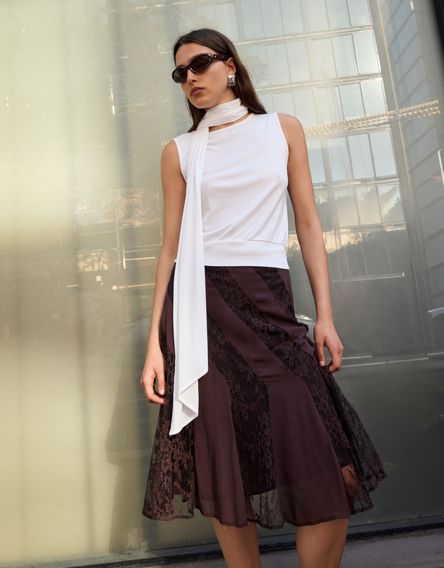 Minima Esenciales - Emra Scarf Tank Top