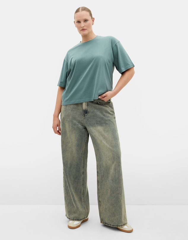 City Chic - Oversized Crew Neck Tee