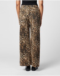 MVN - Walk This Way Jeans