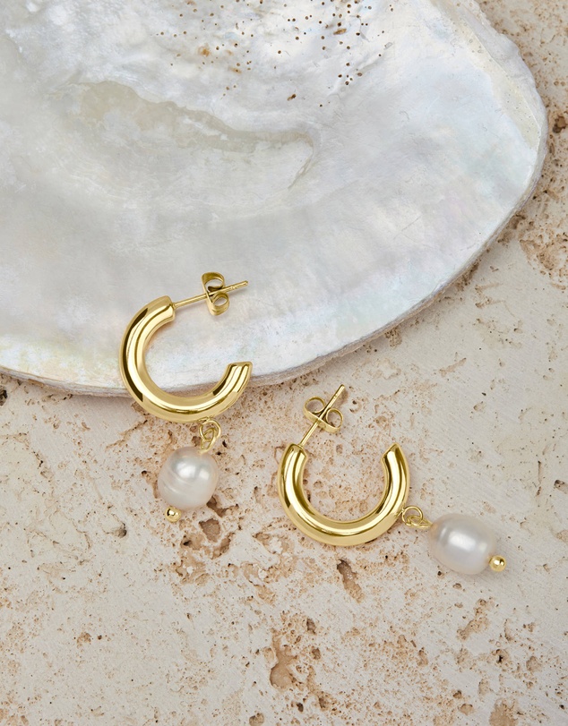Pastiche - Molly Hoops