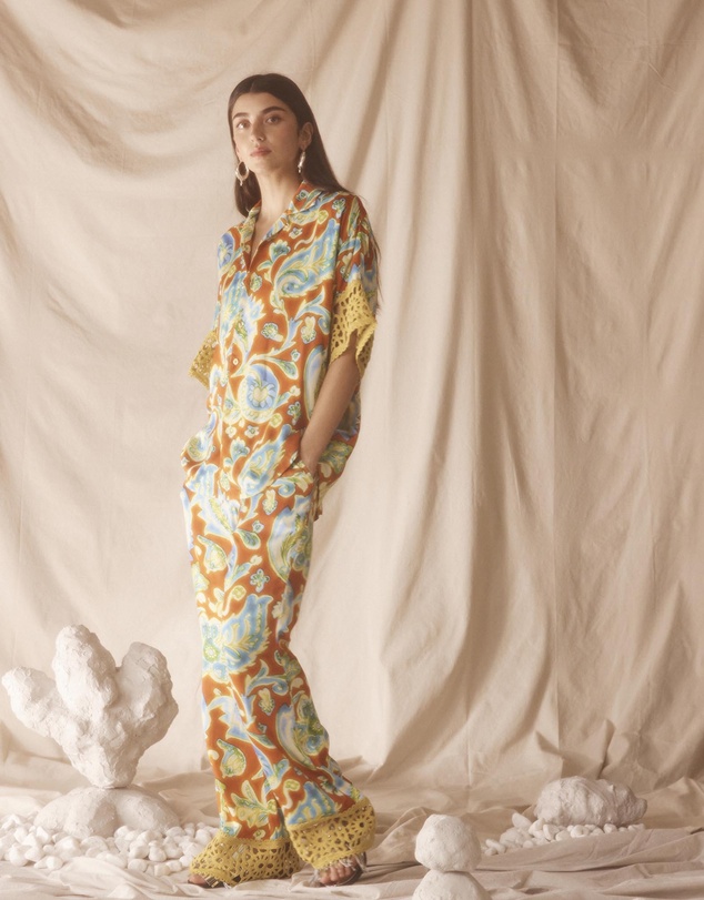 KINGA CSILLA - Brezza Luna Flare