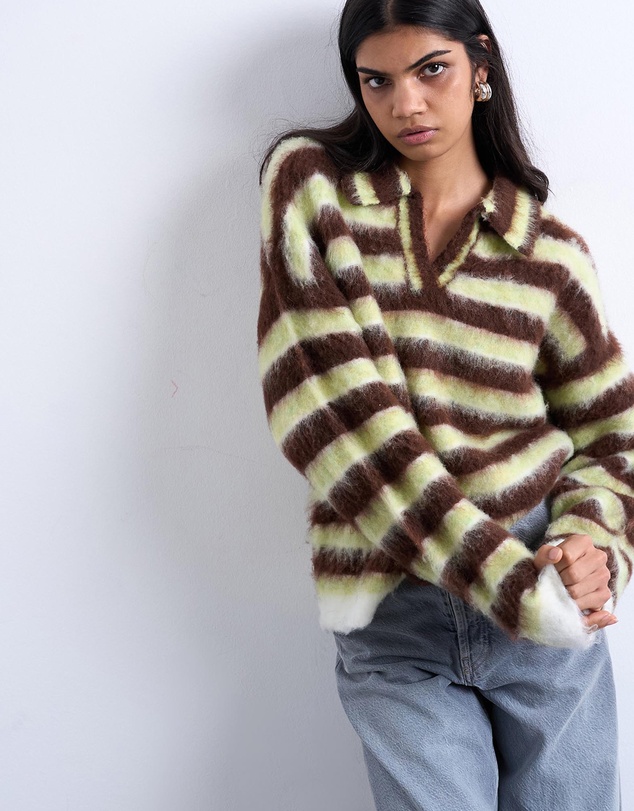 TOPSHOP - Knitted V-Neck Fluffy Polo