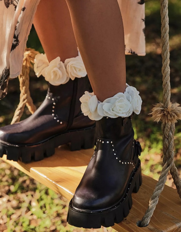 High Heel Jungle - Ring A Rosie Socks