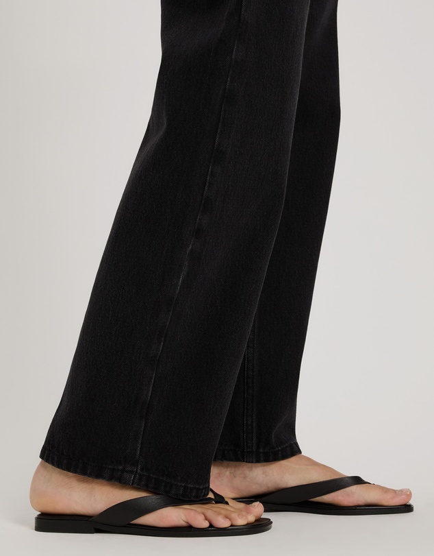 Atmos&Here - Lizzy High Rise Relaxed Jeans