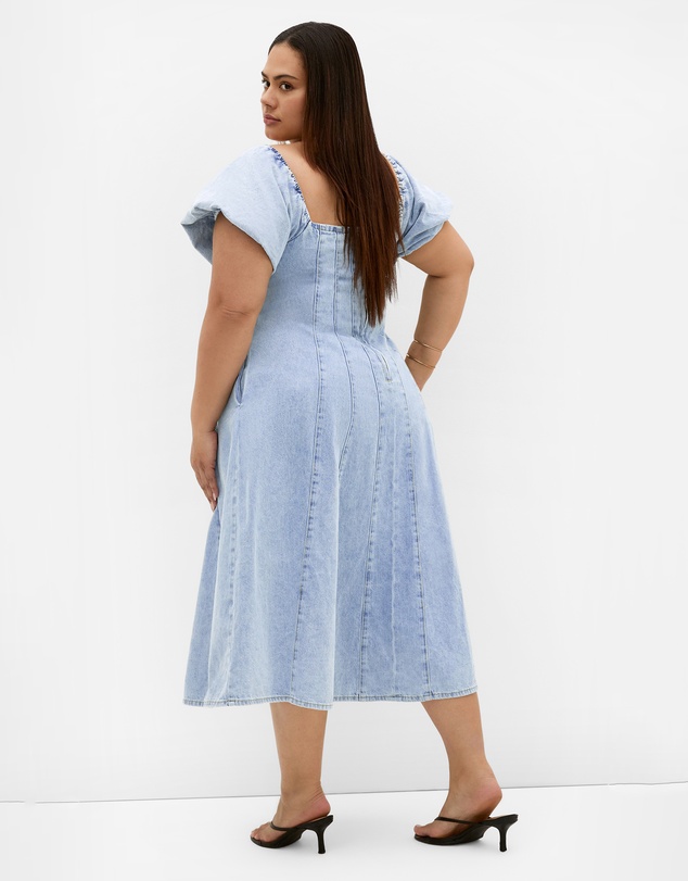 City Chic - Plus size Lulu Short Sleeve Denim Midi Dress - light wash