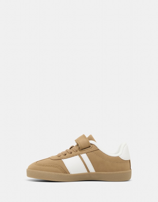 Kicks - Kennedy