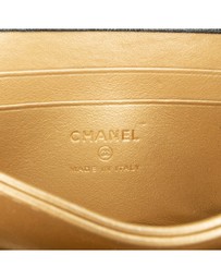 Pre-Loved by Azura Reborn - Pre-Loved chanel Elegant Quilted Flap Bag with Chain Strap and Embellished Clasp