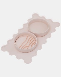 Lilly + Dash - Dog Eat and Drink Set – 2 Bowls + Lick Insert + Wave Placemat Set