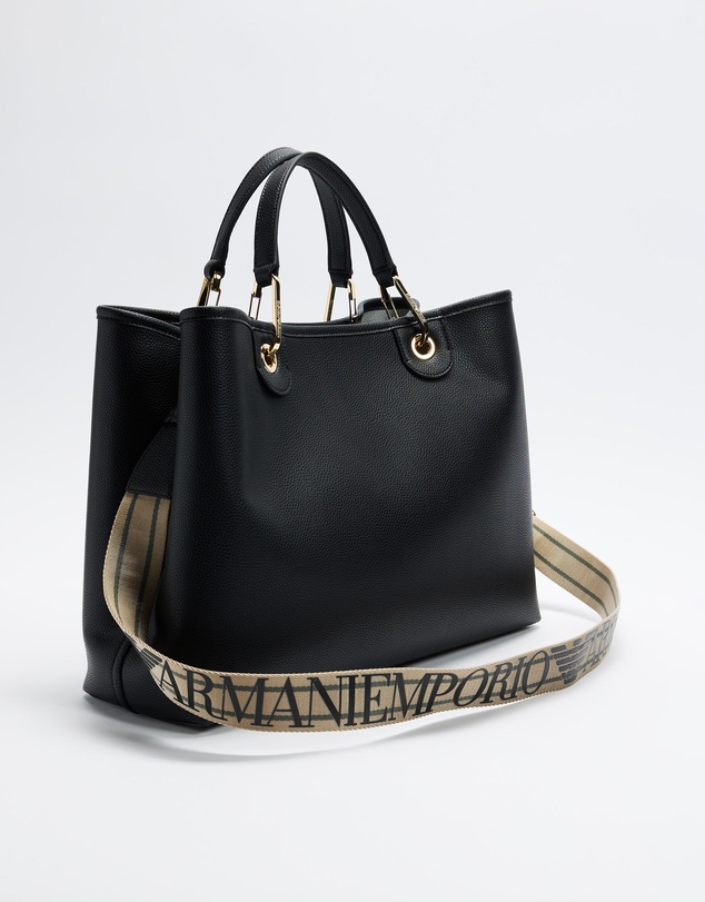Emporio Armani - Shopping M St. Cervo