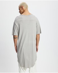 Surrounded By Ghosts - The Arsenic Relaxed Rib Knit Long Tail T-Shirt