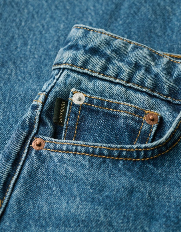 Superdry - Mid Rise Straight Leg Jean